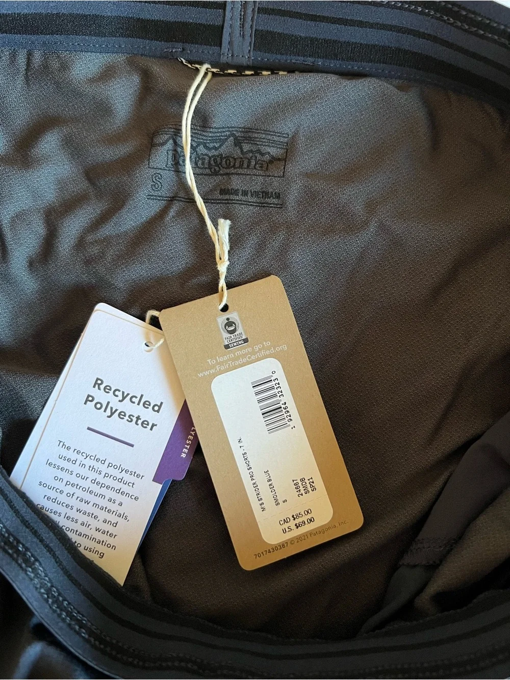 Patagonia Men’s Navy Strider Pro Shorts 7 in Size Small